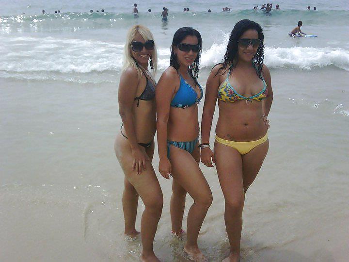18P Blonde latin sexy mom