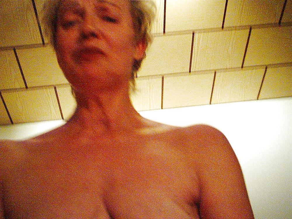 25P Angie Fischer - Spandau - mature - 60+ - nudist