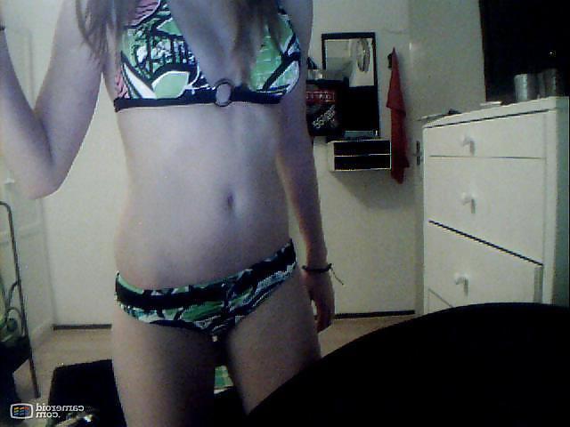 9P My hot 18 year old webcam Ex