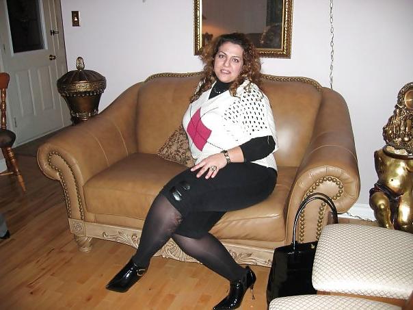 25P Arab Girls and Wifes in Nylon