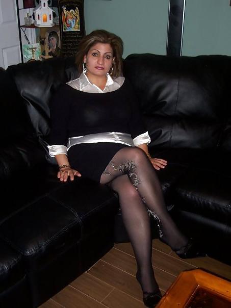 25P Arab Girls and Wifes in Nylon