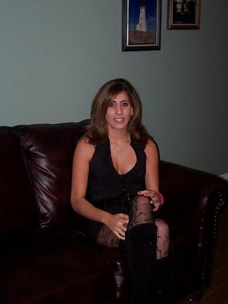 25P Arab Girls and Wifes in Nylon