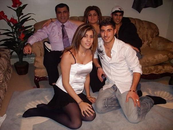 25P Arab Girls and Wifes in Nylon