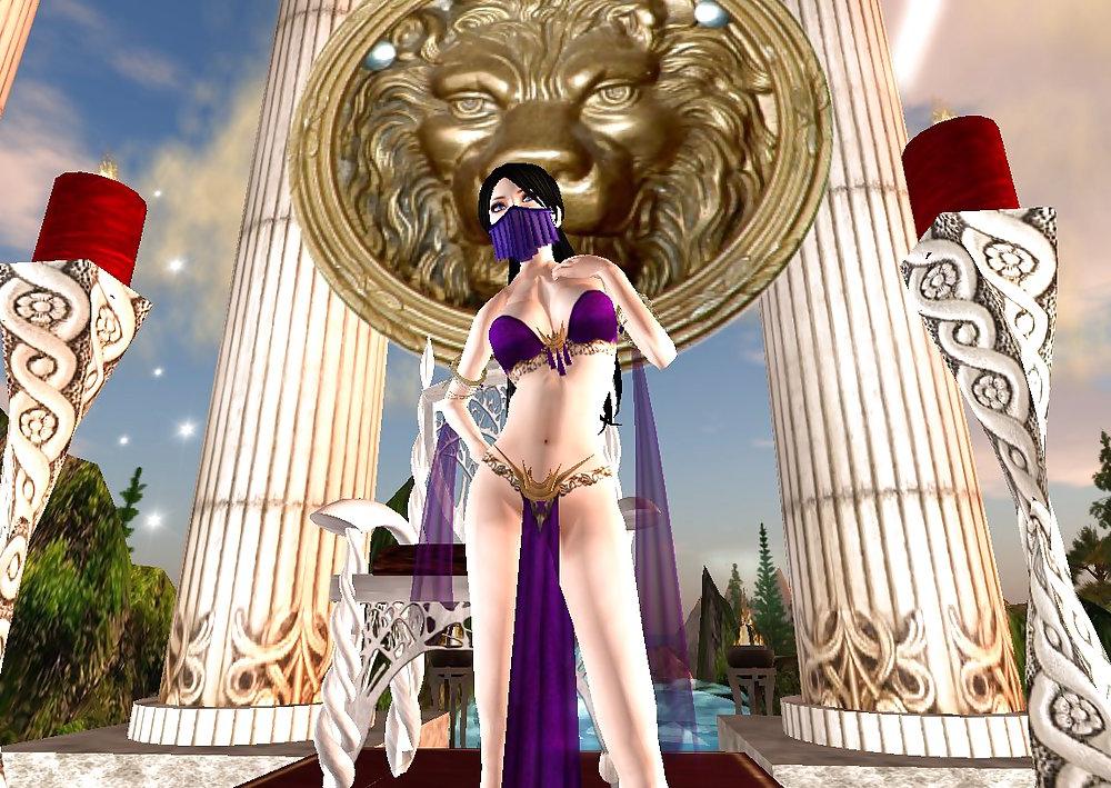 25P The Slaves and Ladies of the Harem.