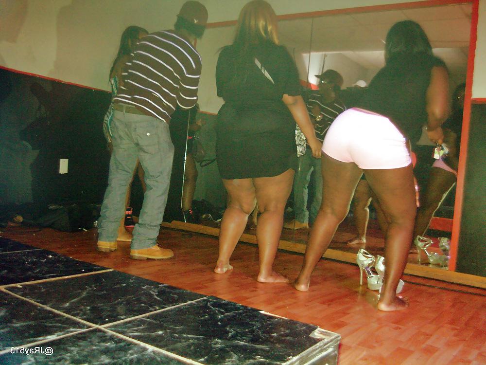 25P Club Dancers