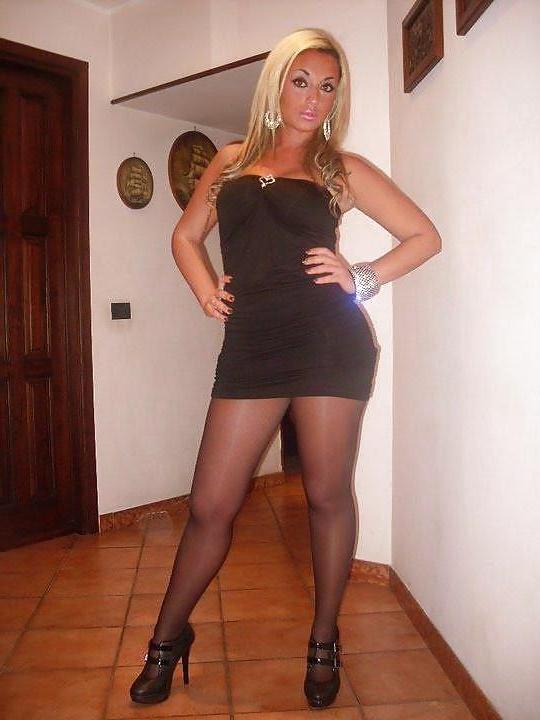 25P Beautiful Girls in Nylons