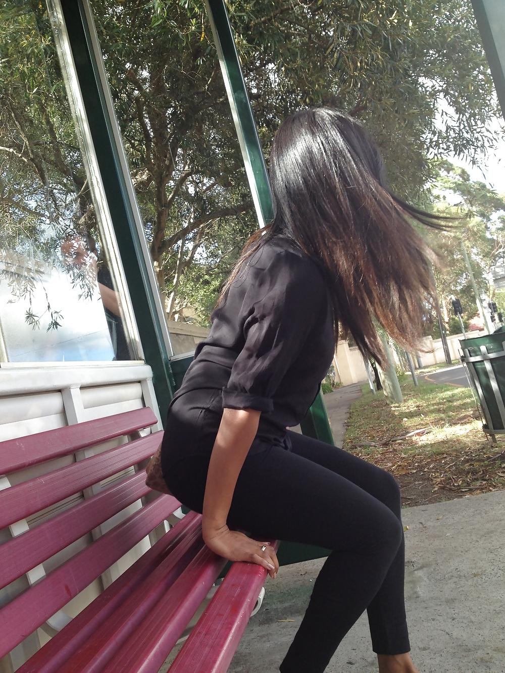 25P Bus stop hottie