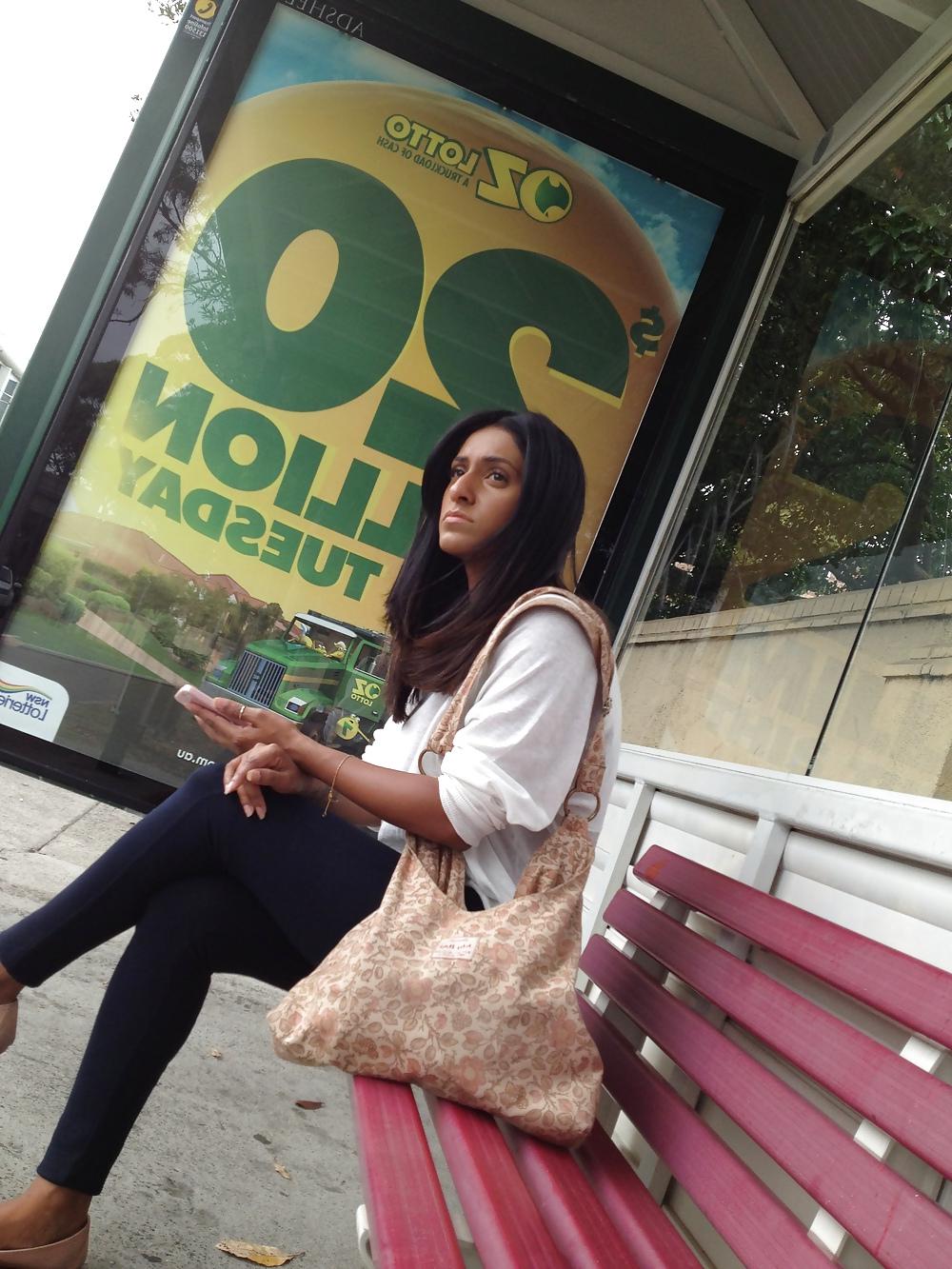 25P Bus stop hottie