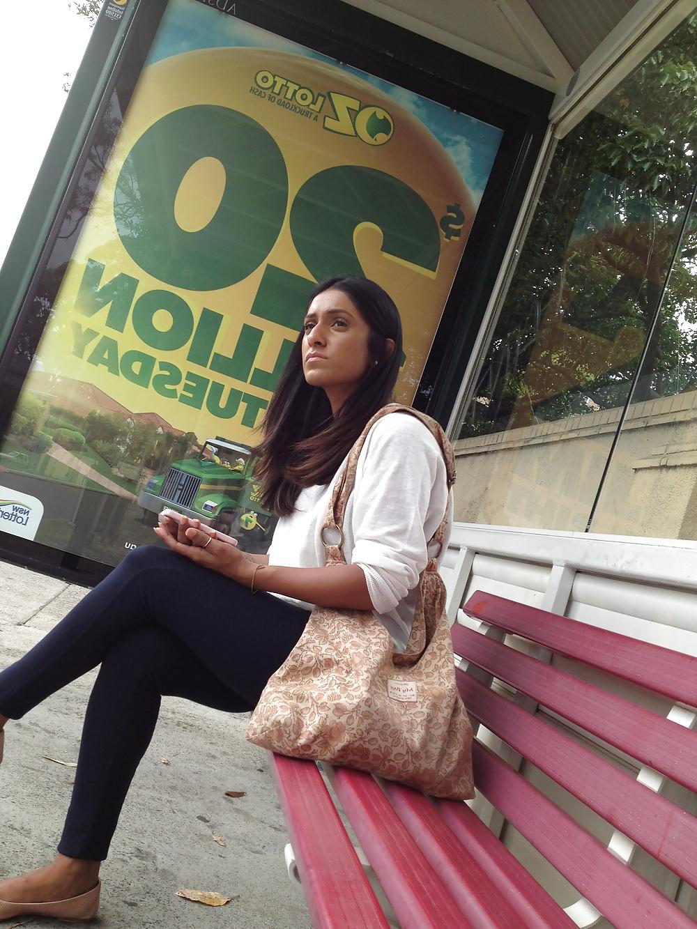 25P Bus stop hottie