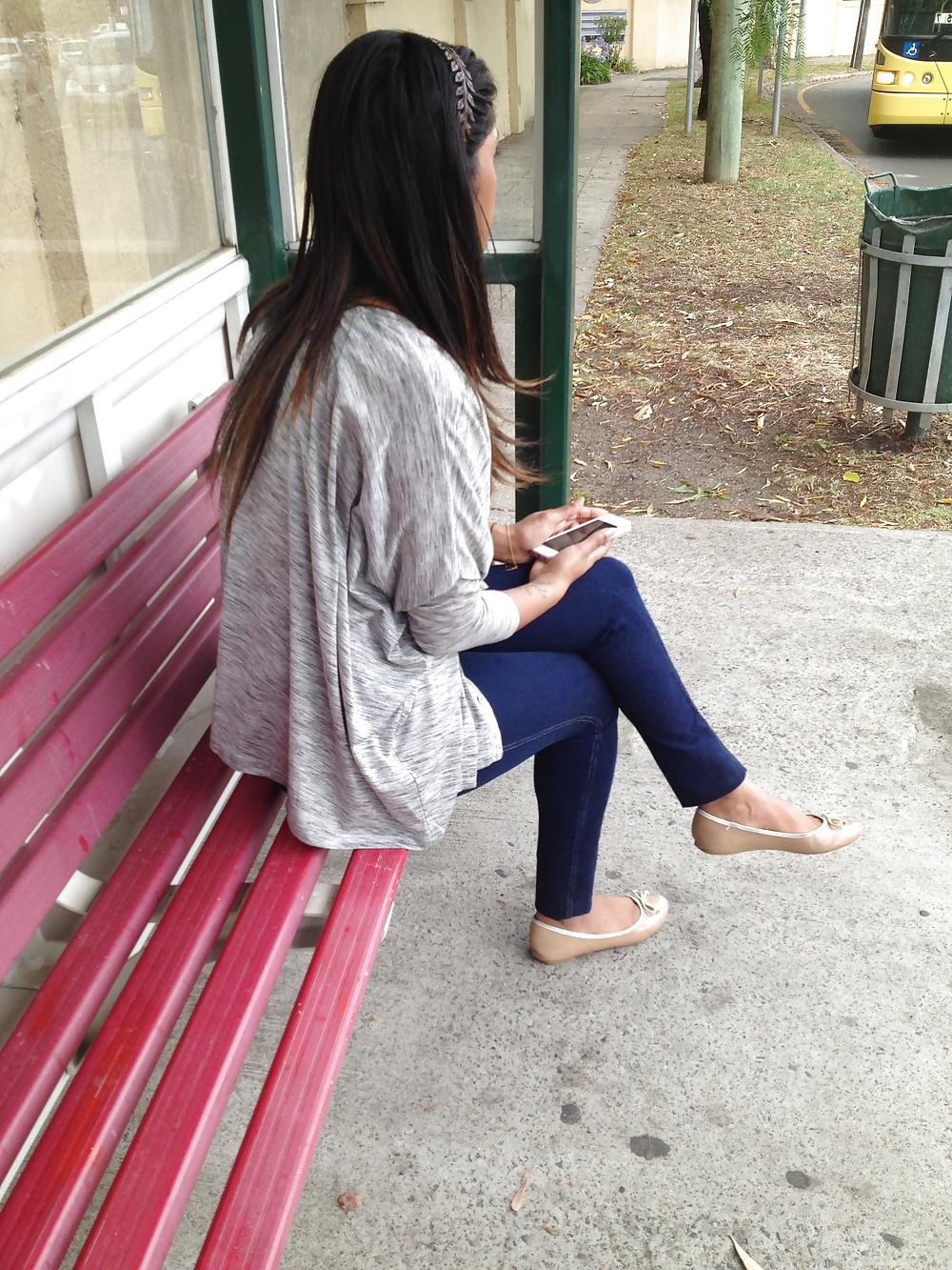 25P Bus stop hottie