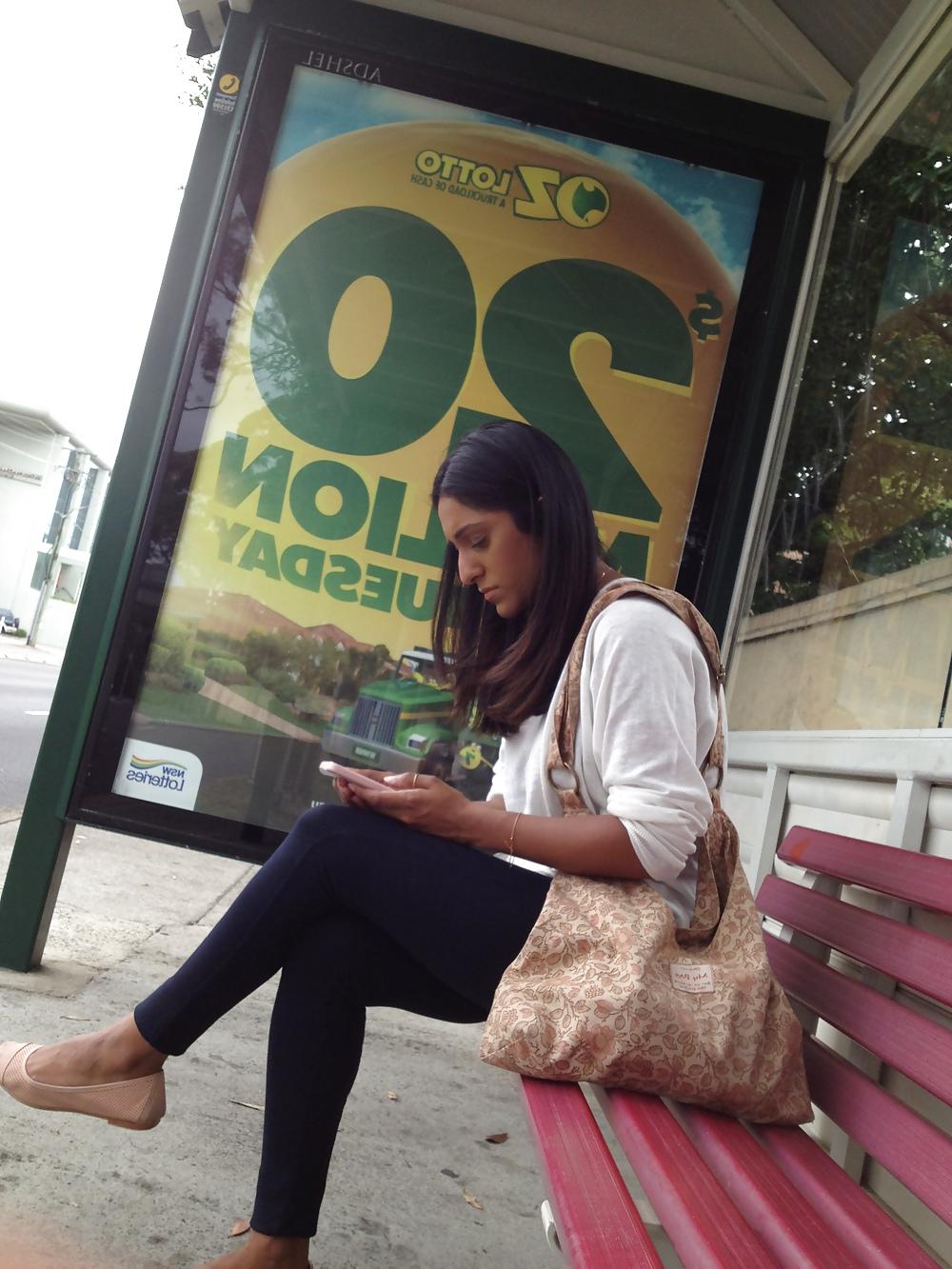 25P Bus stop hottie