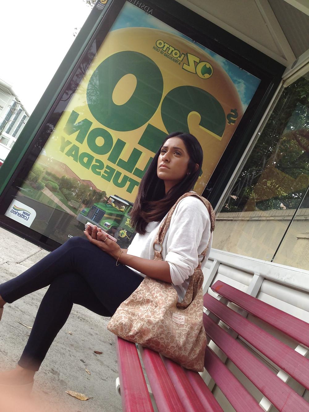 25P Bus stop hottie
