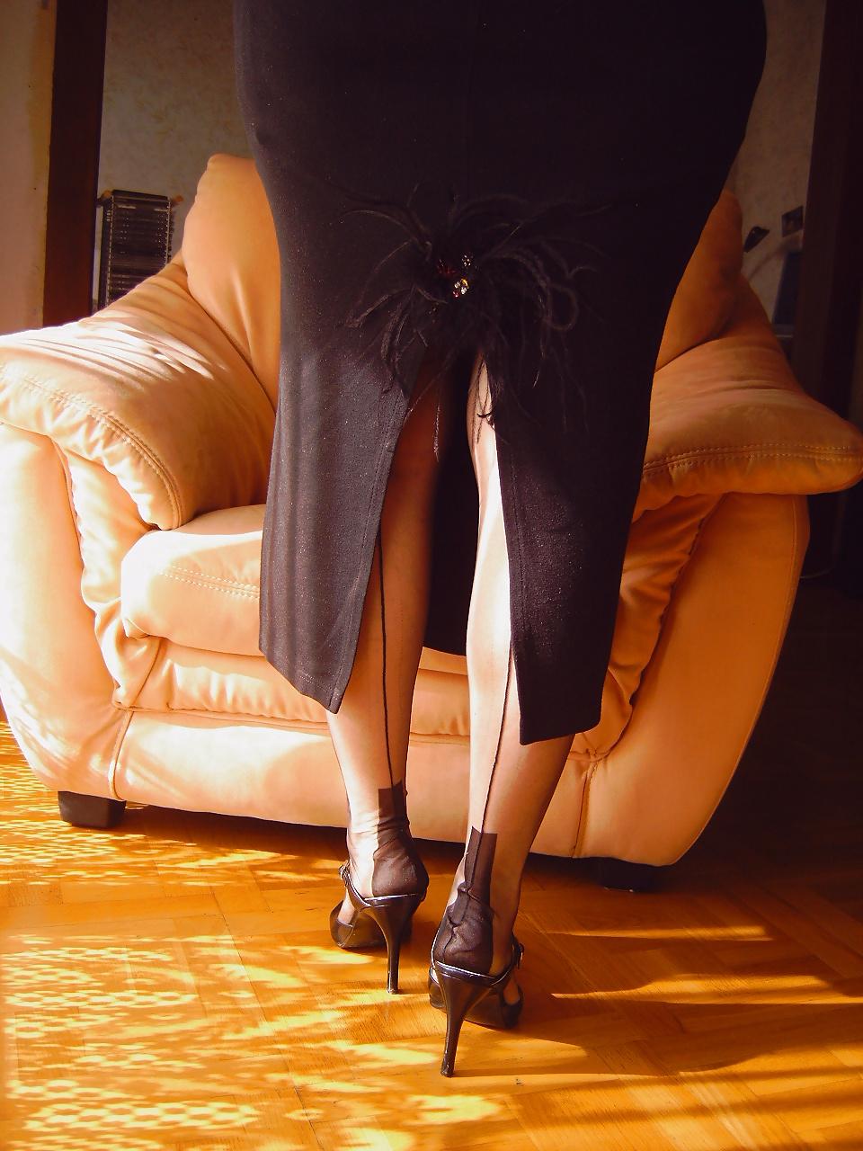 16P High heel and nylons (4)
