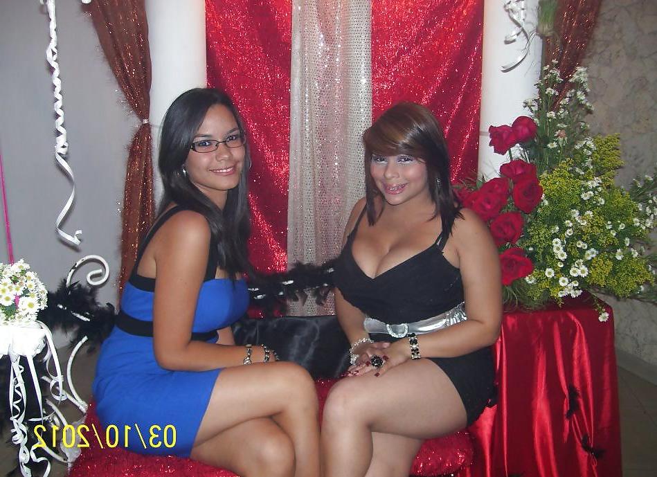8P Big tit latina
