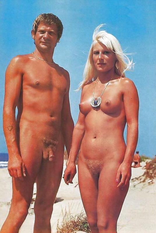 11P Nudismo - Nudismus