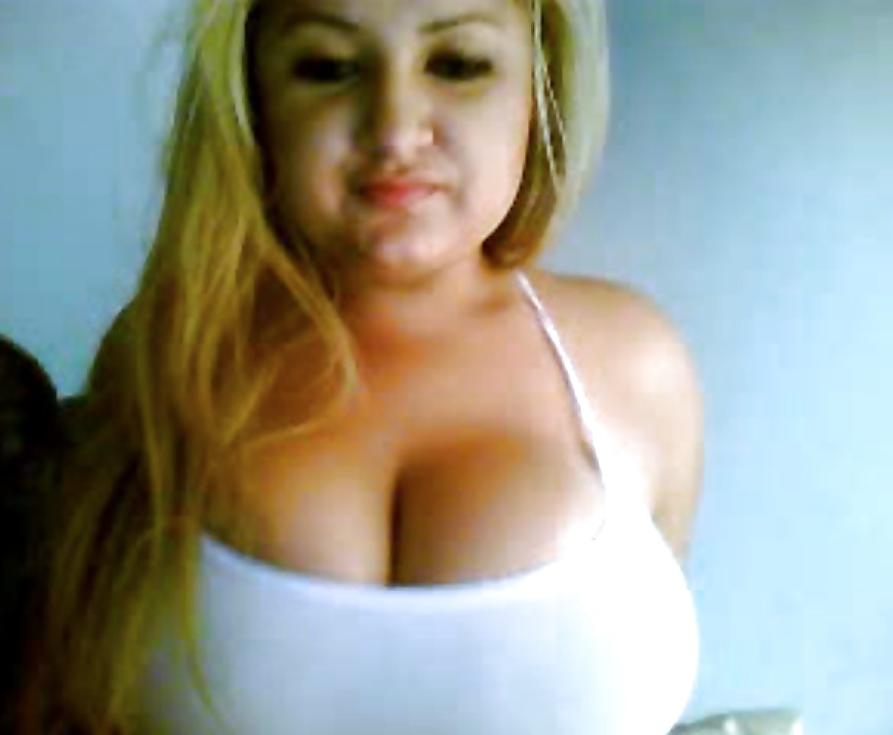 25P Webcam Girls XVII