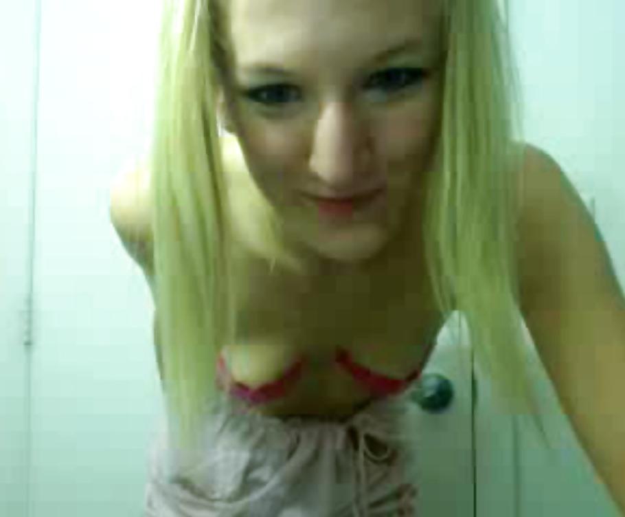 25P Webcam Girls XVII