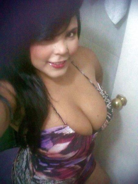 12P Big tit latina