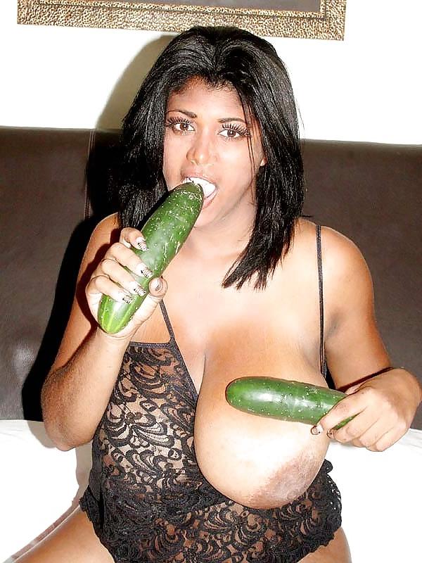 17P LATINA MEGA TITS - KRISTINA MILAN