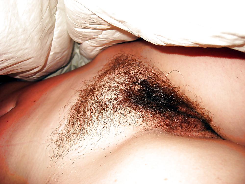 25P FIGA PELOSA NATURALE 9  NATURAL HAIRY PUSSY  9