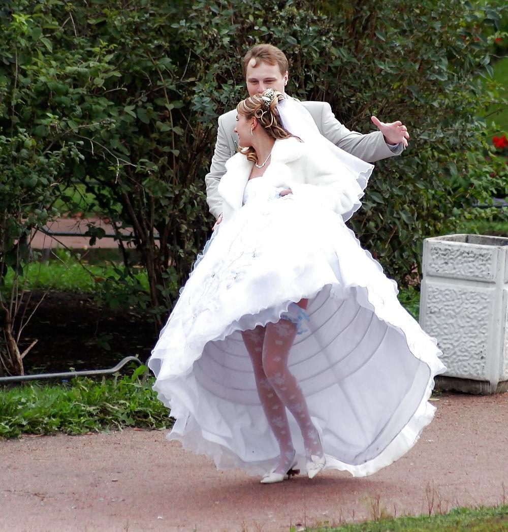 16P Wedding day upskirts