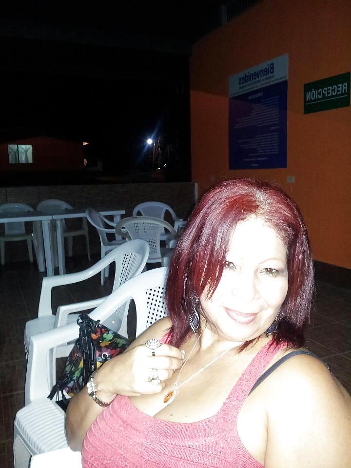 17P Sexy mature latin mom