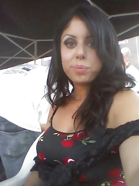 11P Thick latina milf