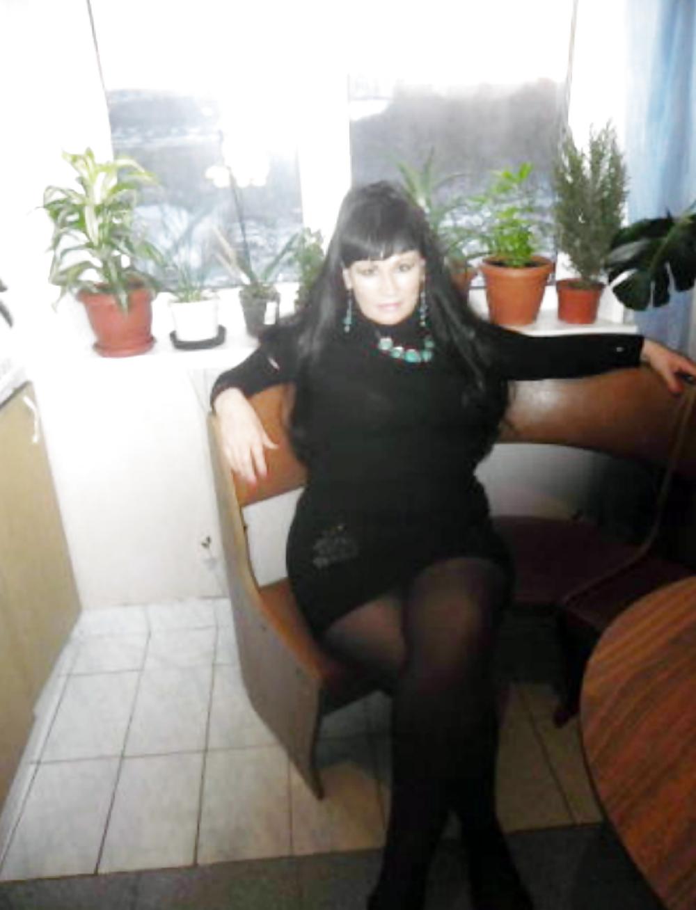11P Russian hot milfs