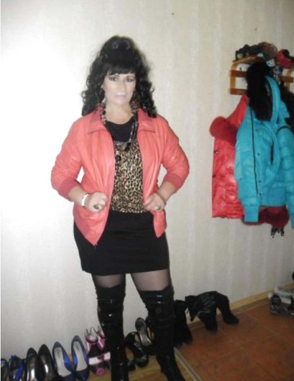 11P Russian hot milfs
