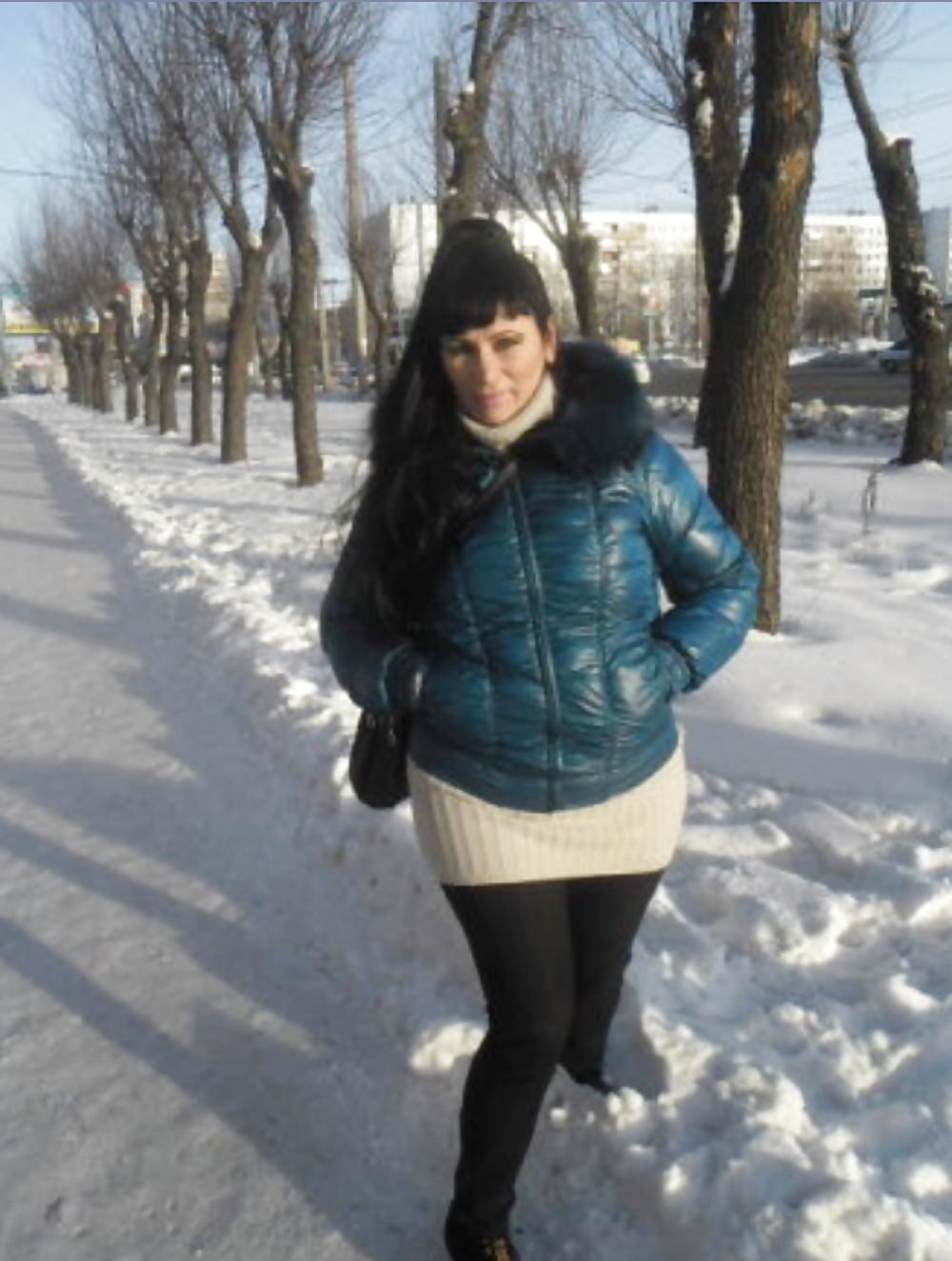 11P Russian hot milfs