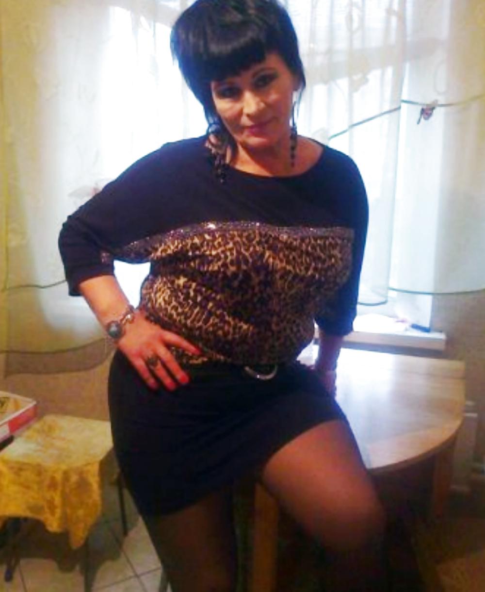 11P Russian hot milfs