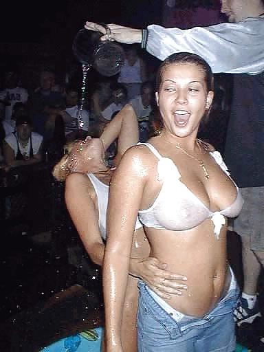 25P Wet T-shirt
