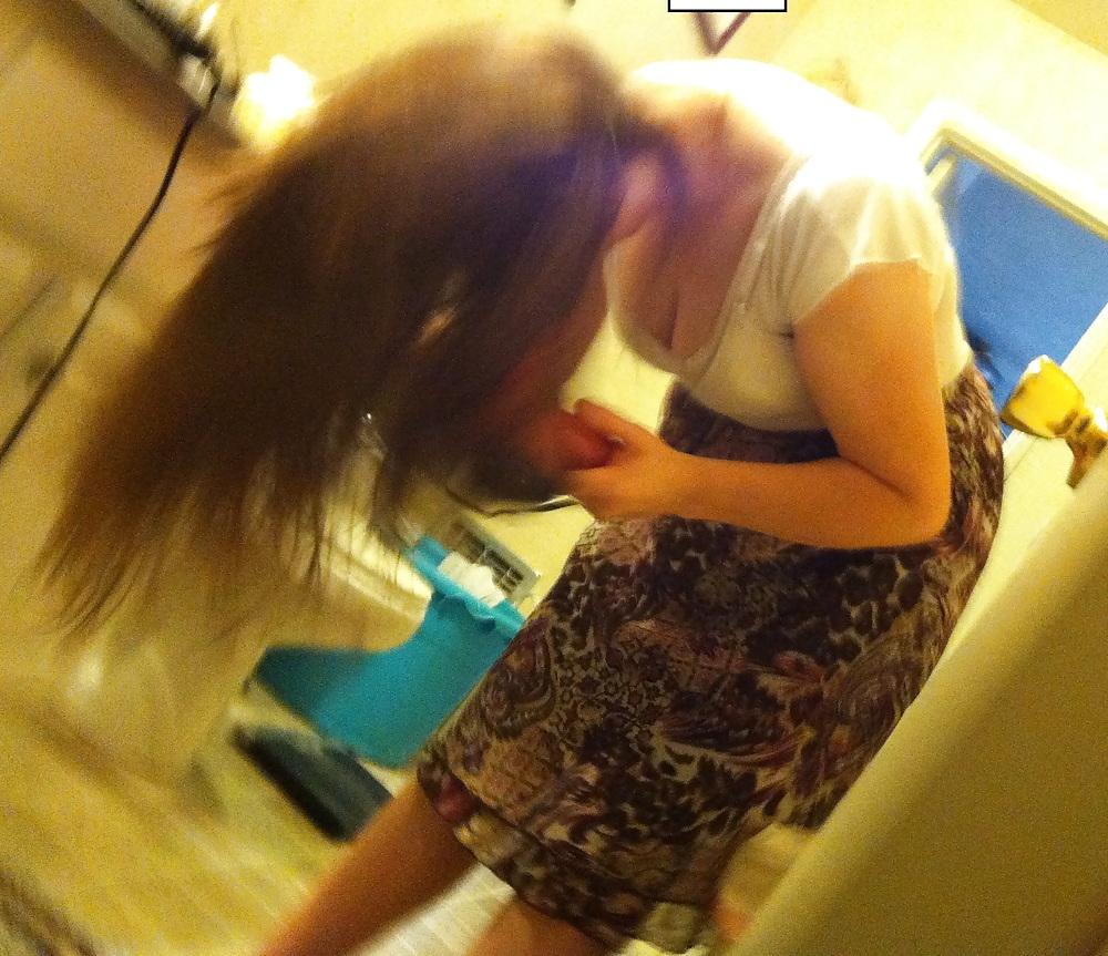 18P More Sexy Mormon Wife in Garments