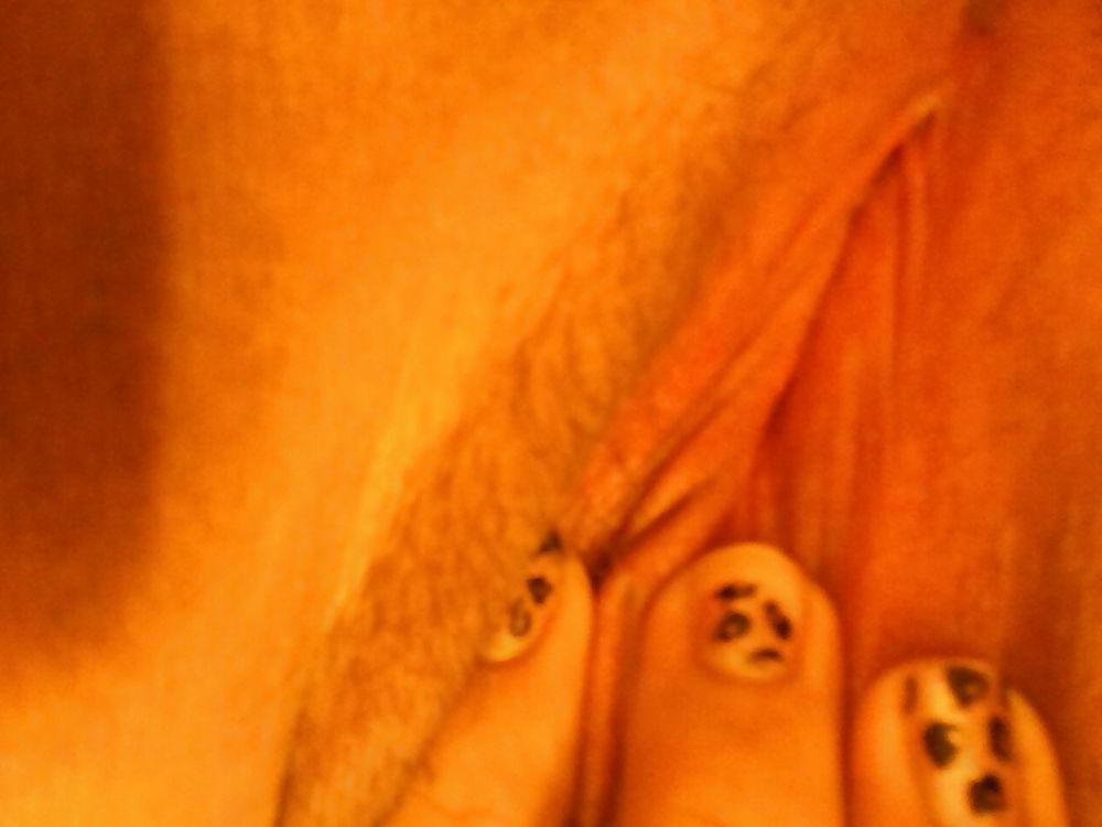 21P Latina chic socks & pussy