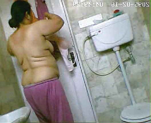 25P Aunty ass