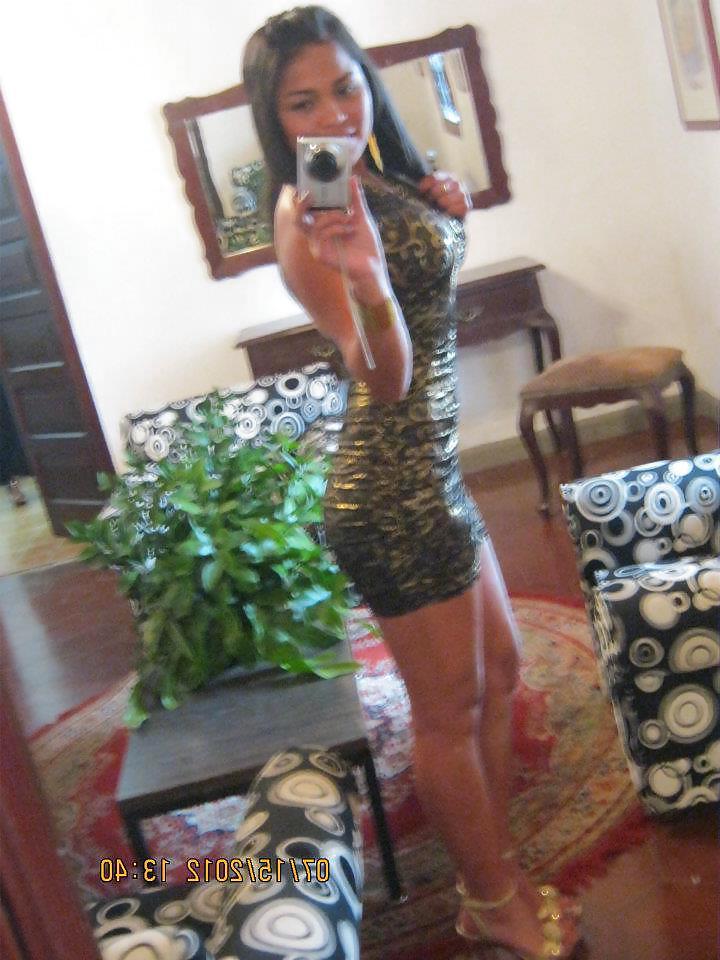 13P Sexy latina