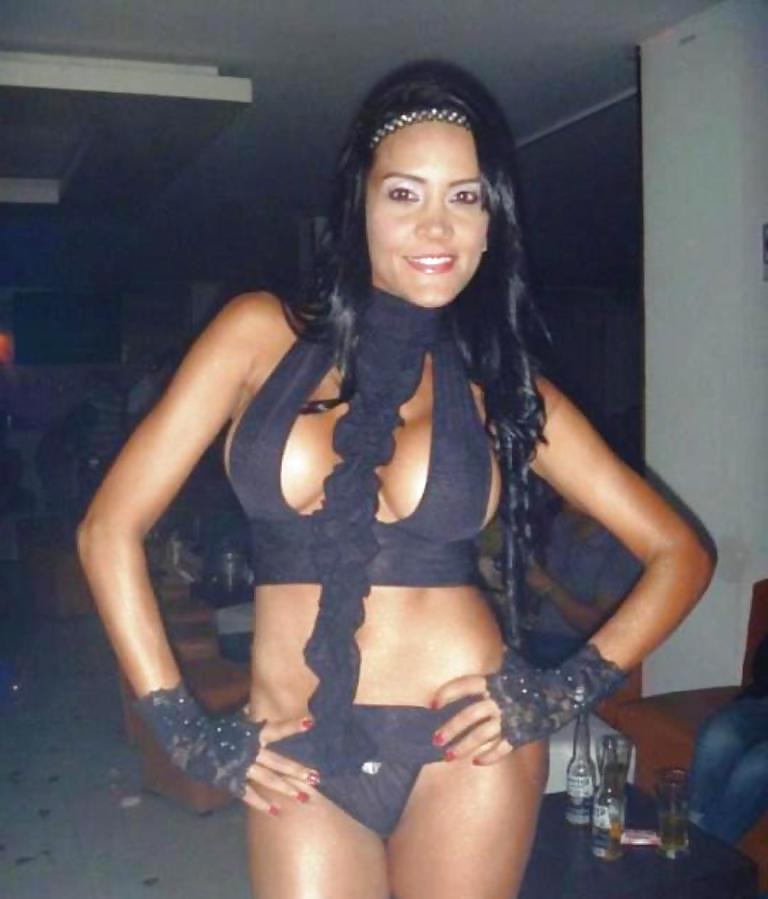 14P Club babes latinas 04
