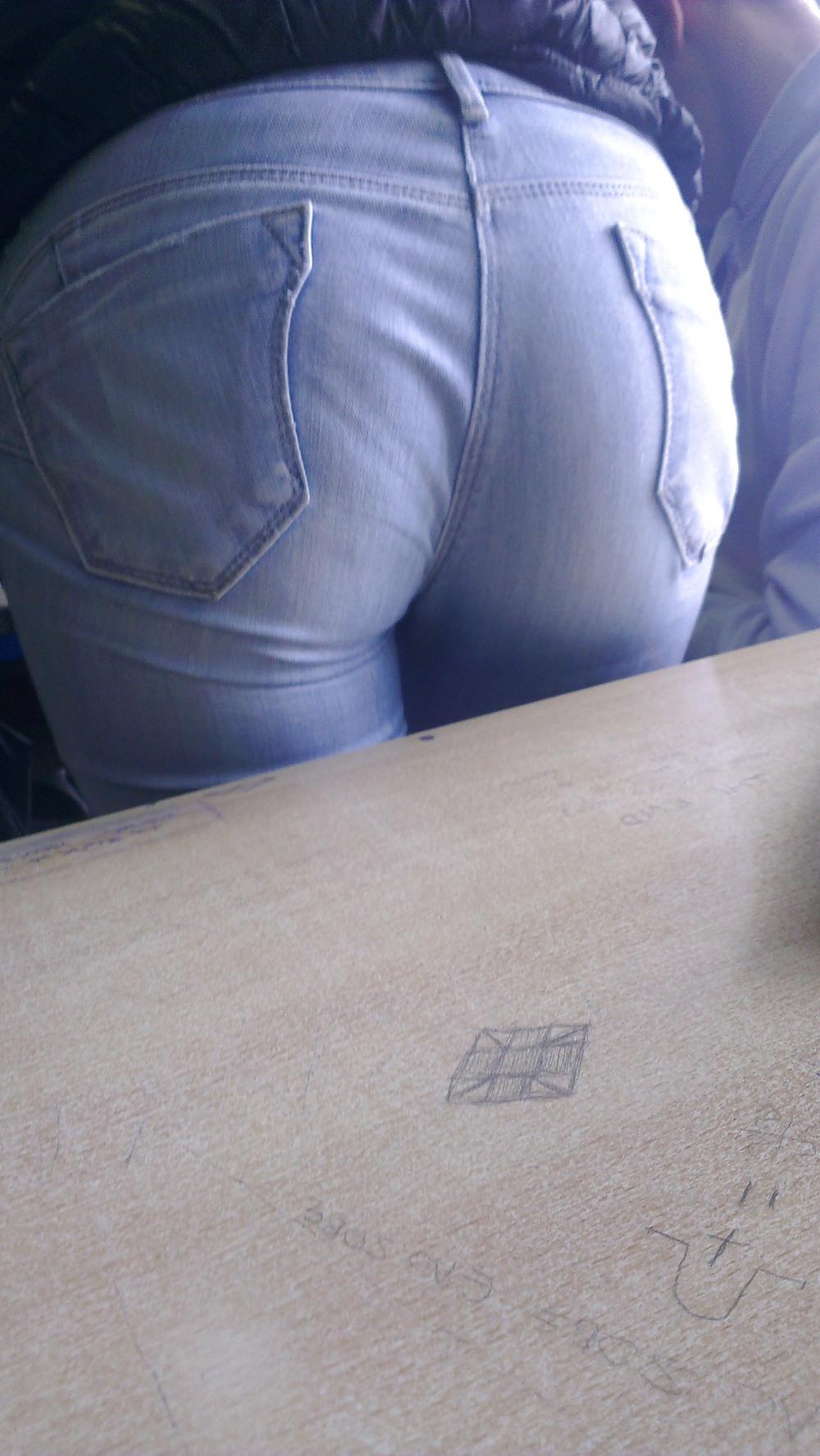 10P Amateur school ass photos
