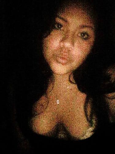 6P Latina with amazing tits