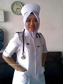 6P Hijab nurse