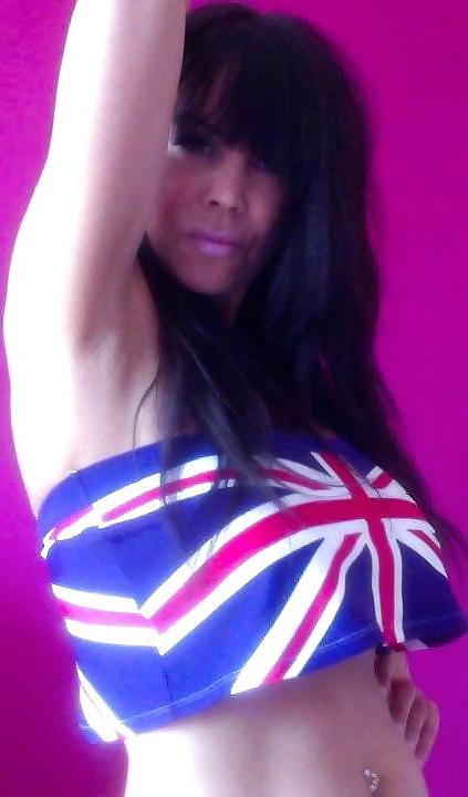 20P Lolly: Fake Tit UK Babe