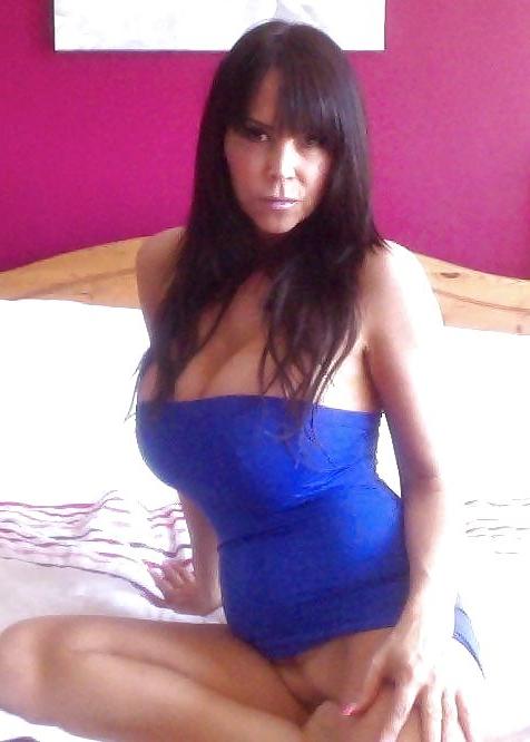 20P Lolly: Fake Tit UK Babe