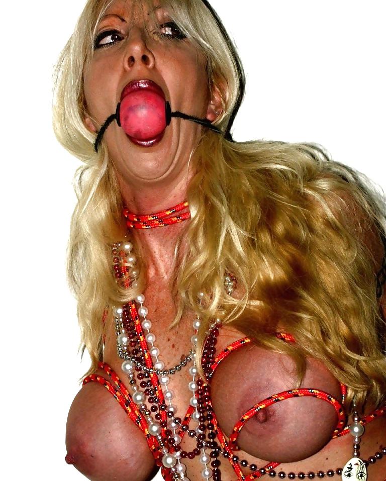 25P Blonde  mature bdsm