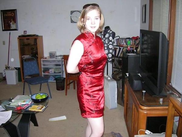 25P Single Western girl in Satin Cheongsam