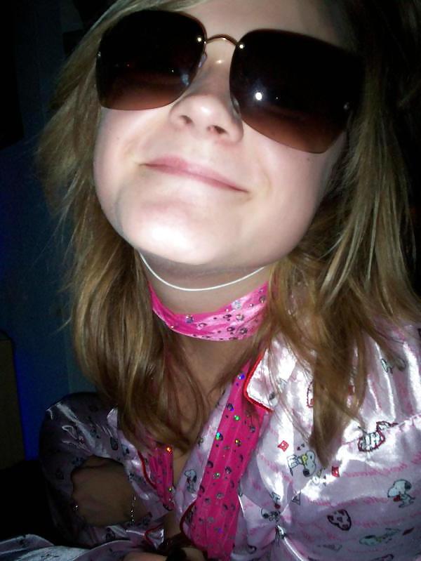 25P Single girl in Satin Pajama