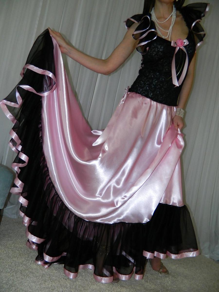 8P Satin nightgown in pink and black