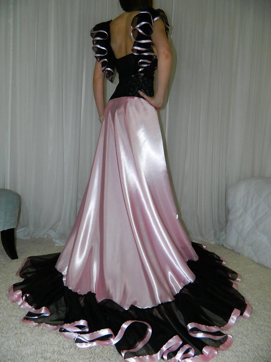 8P Satin nightgown in pink and black