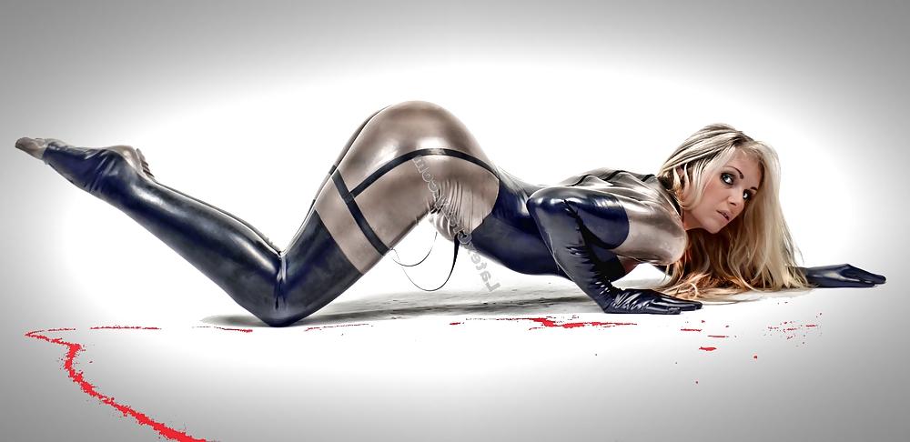 11P LatexCrazy latex clothing and rubber suits
