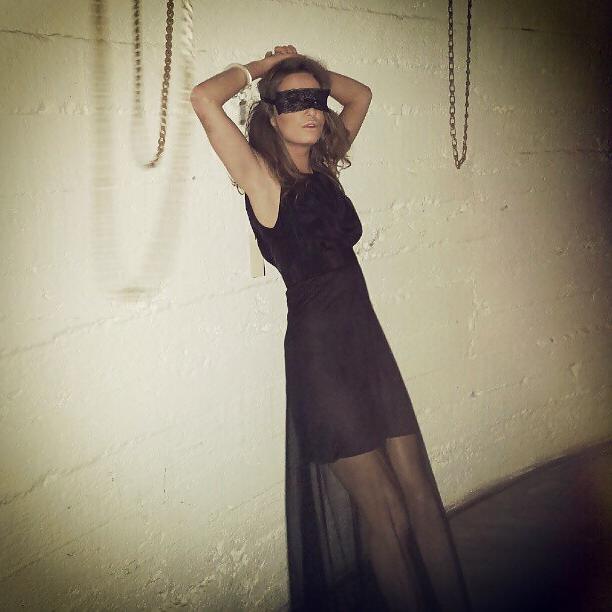 25P Blindfolded fucking