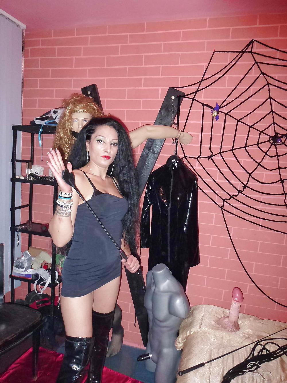 19P Adina 46, bdsm